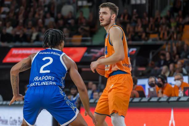 于提升球队 于提升球队