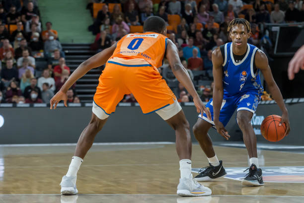 从战术角度 从战术角度